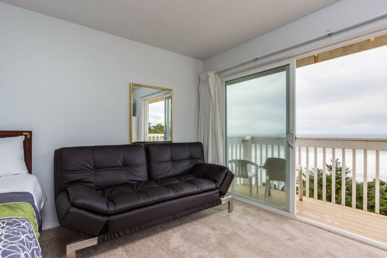 Sandstone Point Hotel Lincoln City Szoba fotó